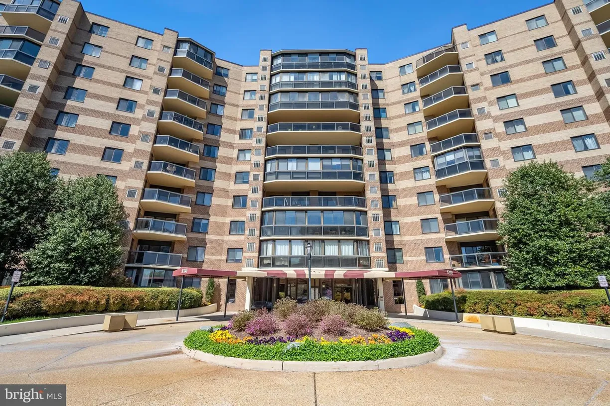 Washington Metro Area Real Estate | View 8380 Greensboro Dr, 817 | 2 Beds, 2 Baths