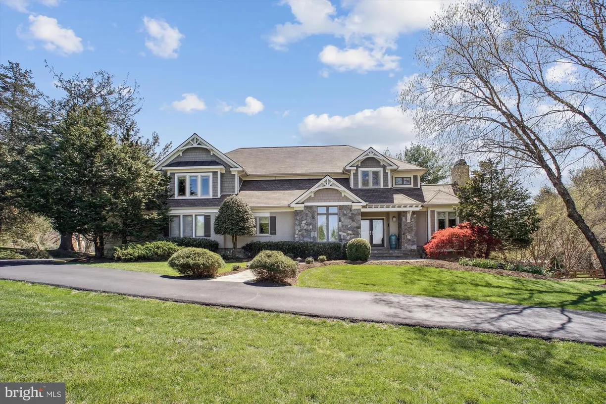 Washington Metro Area Real Estate | View 11300 Antrim Ct | 6 Beds, 5 Baths