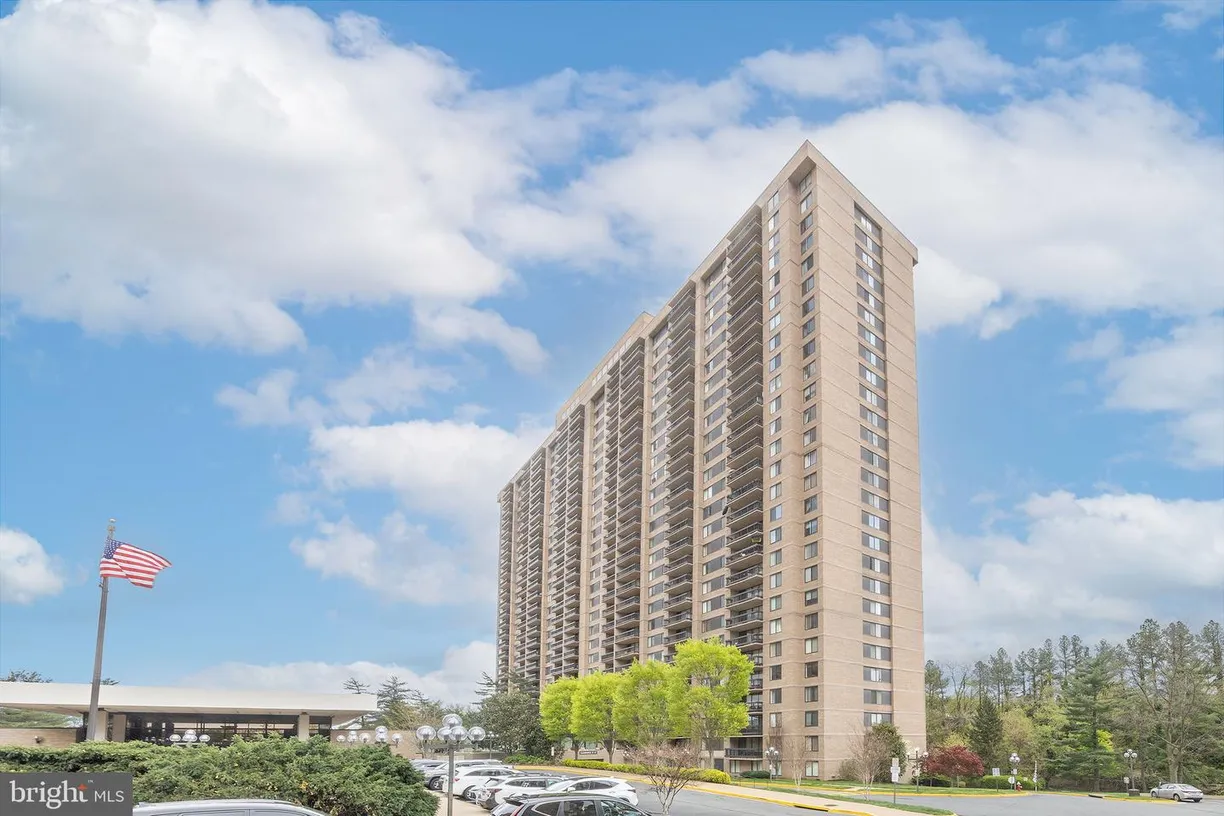 Washington Metro Area Real Estate | View 3705 S George Mason Dr, 2215s | Listing