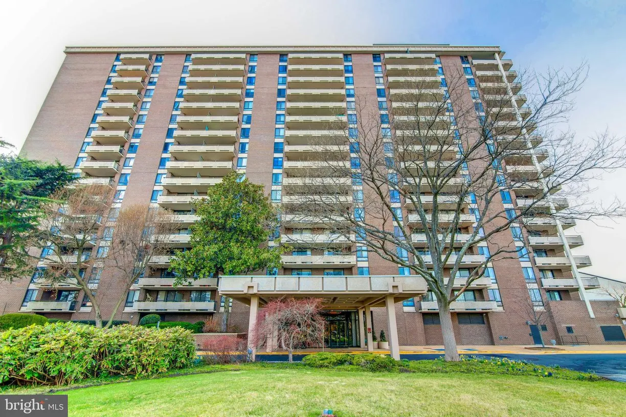 Washington Metro Area Real Estate | View 1800 Old Meadow Rd, 1522 | 2 Beds