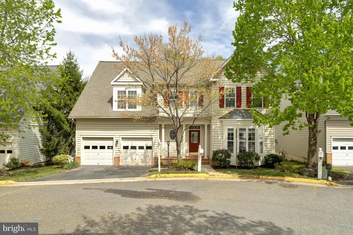 Washington Metro Area Real Estate | View 1003 Stanton Park Ct | 5 Beds, 3 Baths