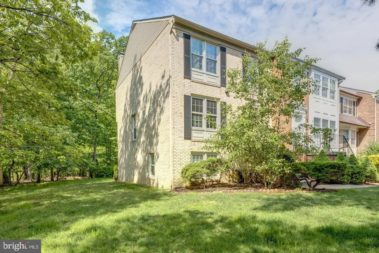 8601 Raglan Rd, VIENNA, VA 22182 Property for rent