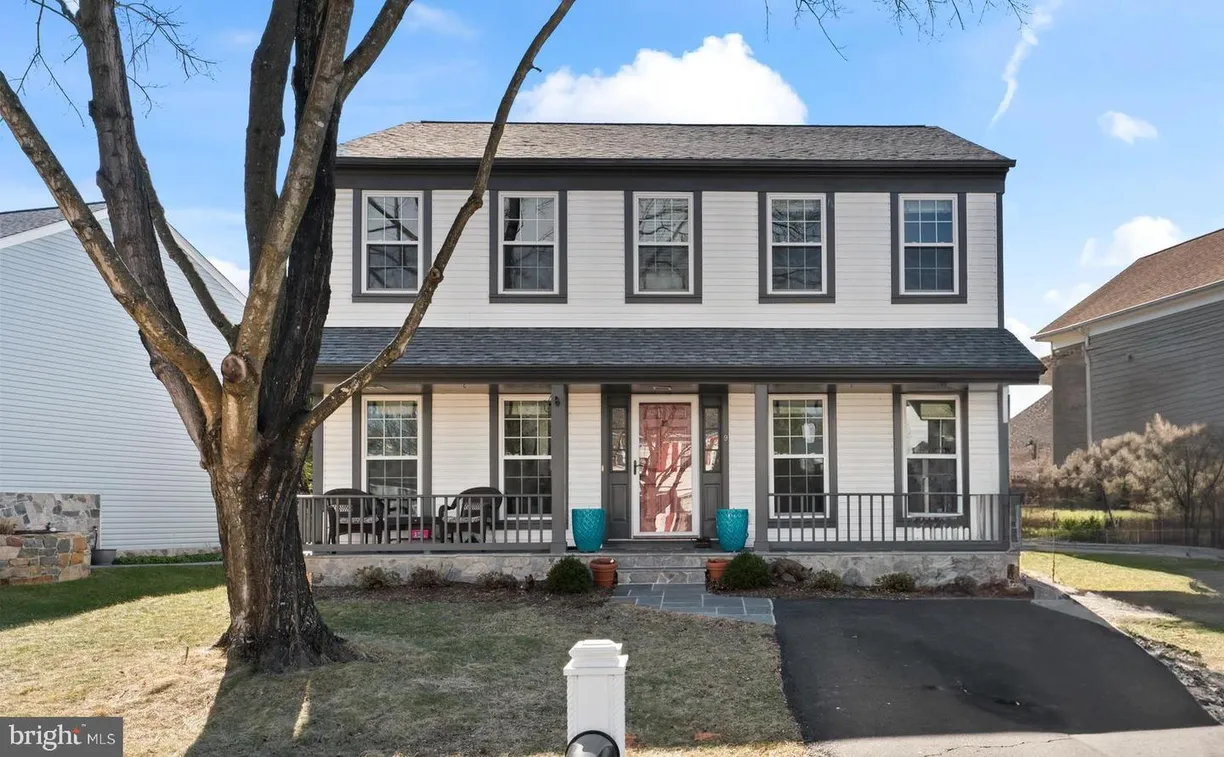 Washington Metro Area Real Estate | View 9 Dudley Ct | 3 Beds, 3 Baths