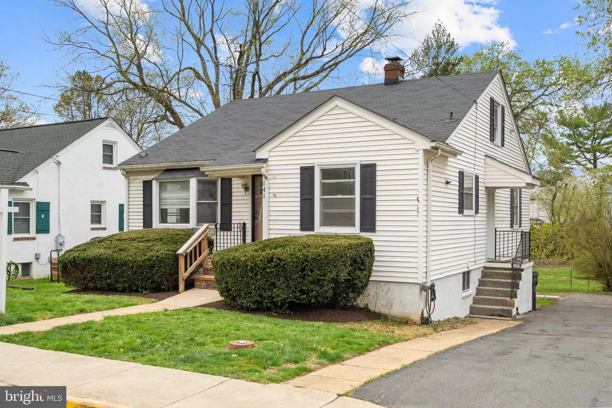 Washington Metro Area Real Estate | View 141 N Hatcher Ave | Listing