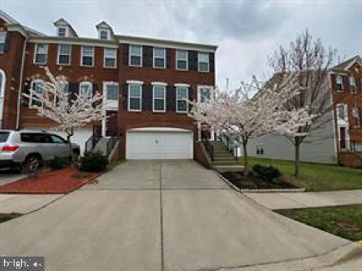 Washington Metro Area Real Estate | View 42757 Wilmar Sq | 4 Beds