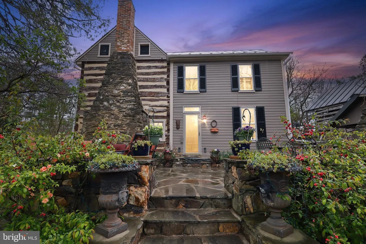Washington Metro Area Real Estate | View 37275 Charles Town | 3 Beds, 2 Baths