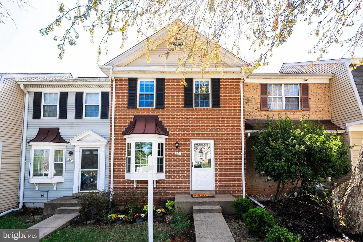 Washington Metro Area Real Estate | View 23 Alden Ct | 3 Beds, 2 Baths