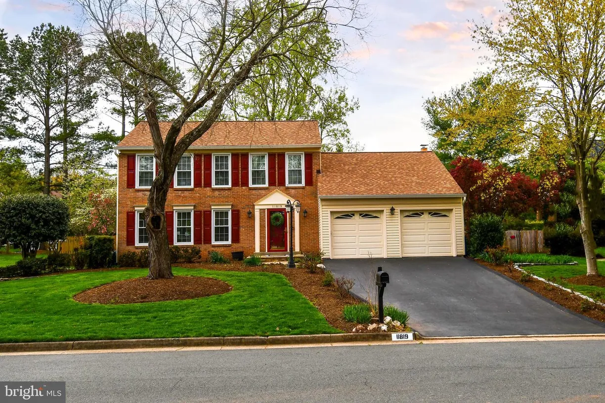 Washington Metro Area Real Estate | View 11819 Brockman Ln | 3 Beds, 2 Baths