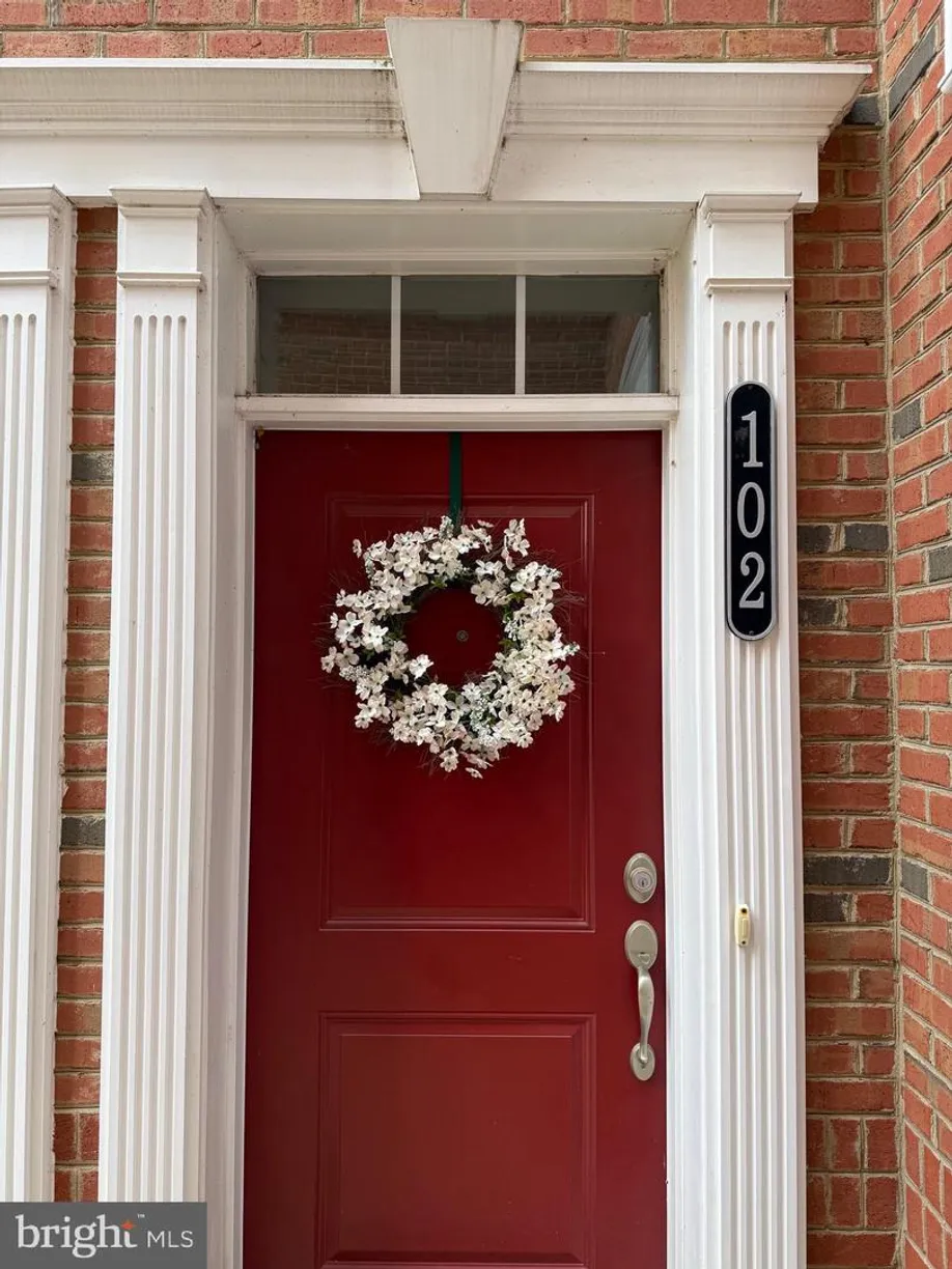 Washington Metro Area Real Estate | View 23266 Southdown Manor Ter, 102 | 2 Beds, 2 Baths