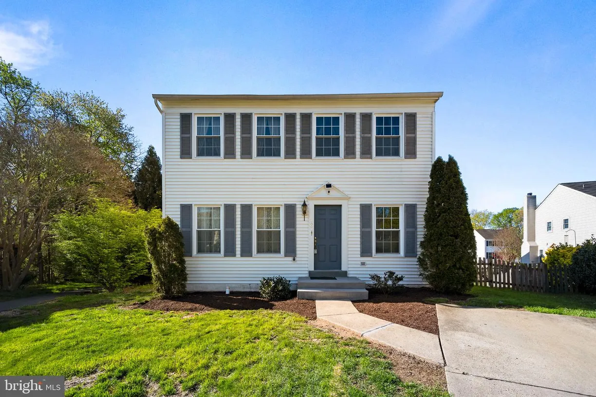 Washington Metro Area Real Estate | View 16 Darian Ct | 3 Beds, 2 Baths