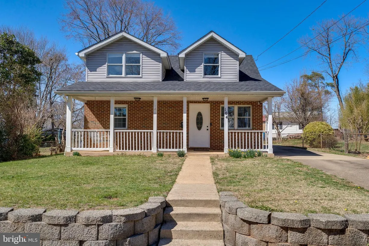 Washington Metro Area Real Estate | View 104 Morton Ct | 4 Beds