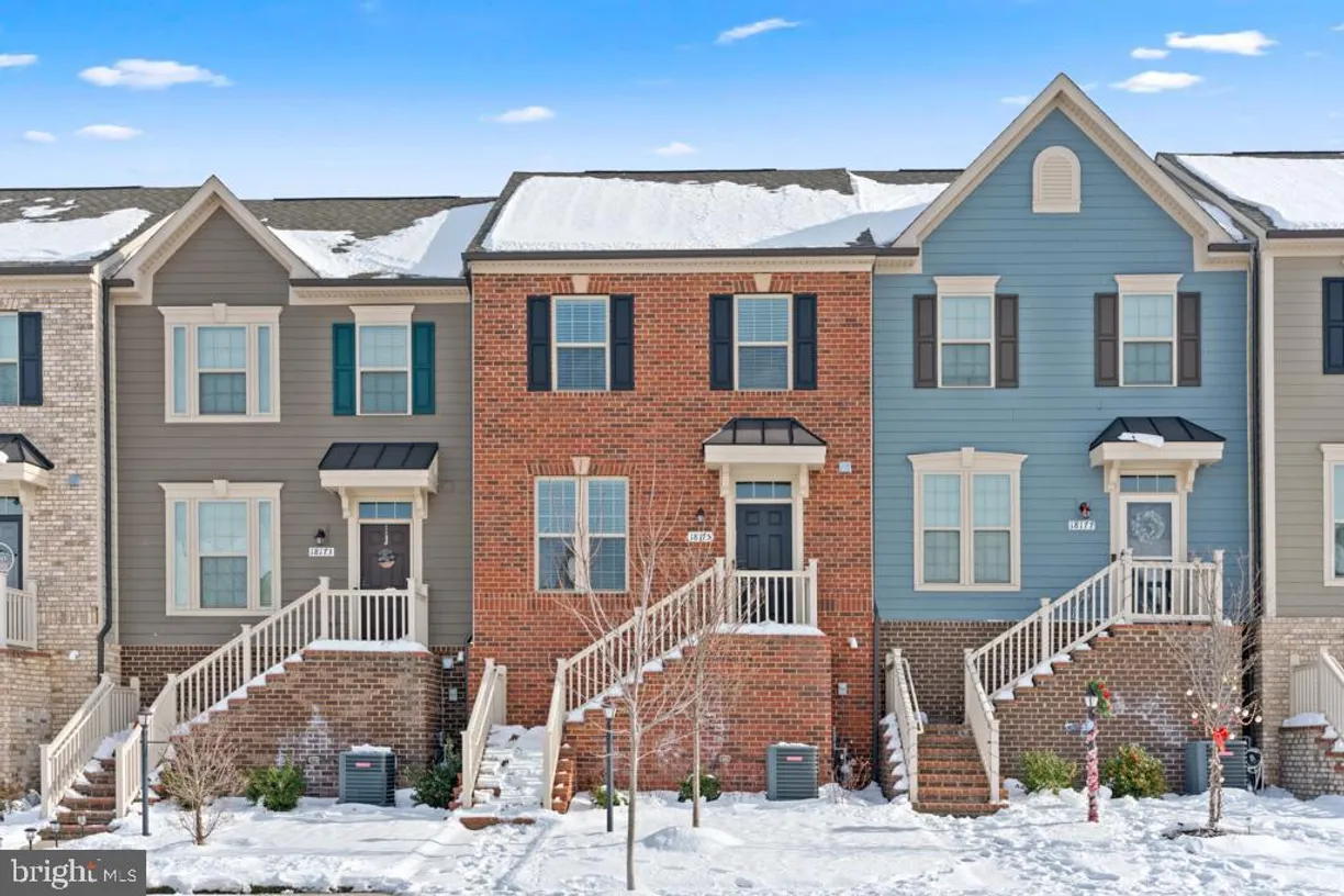 Washington Metro Area Real Estate | View 18175 Red Mulberry Rd | 3 Beds
