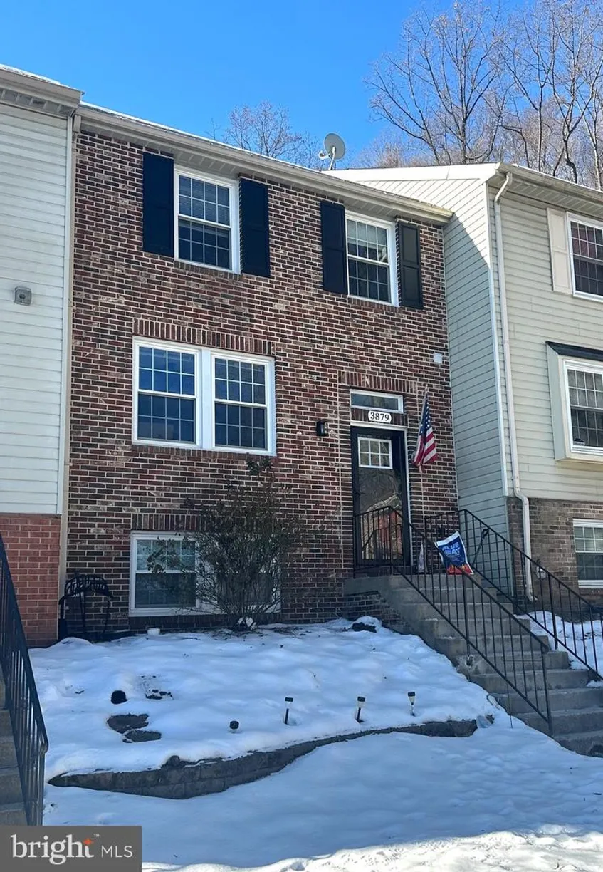 Washington Metro Area Real Estate | View 3879 Sunny Brook Ct | 3 Beds