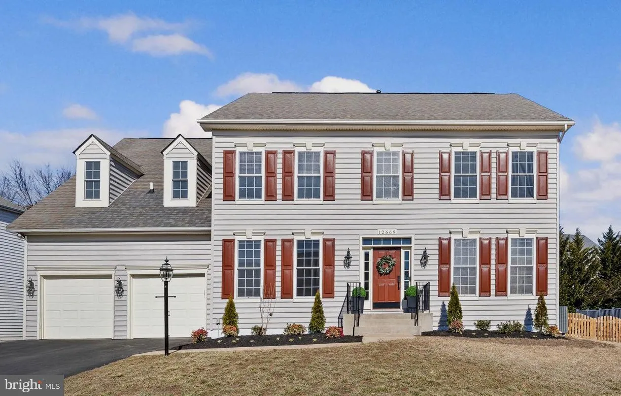 Washington Metro Area Real Estate | View 12669 Crabtree Falls Dr | 4 Beds, 4 Baths