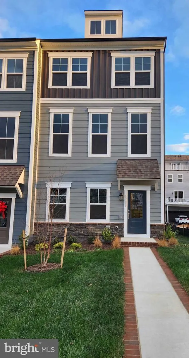Washington Metro Area Real Estate | View 1709 Autumn Maple Leaf Dr | 4 Beds