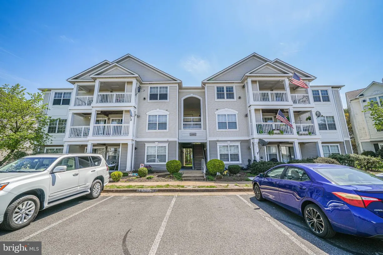 Washington Metro Area Real Estate | View 11009 Kinship Ct, 302 | Listing