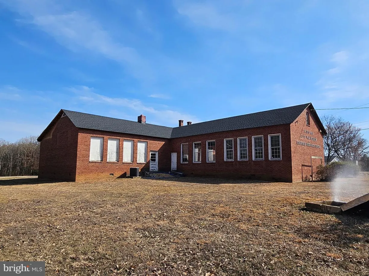 Washington Metro Area Real Estate | View 985 White Oak Rd | Listing