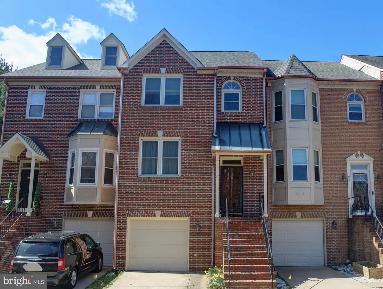 Washington Metro Area Real Estate | View 603 Shaw Ct | 3 Beds