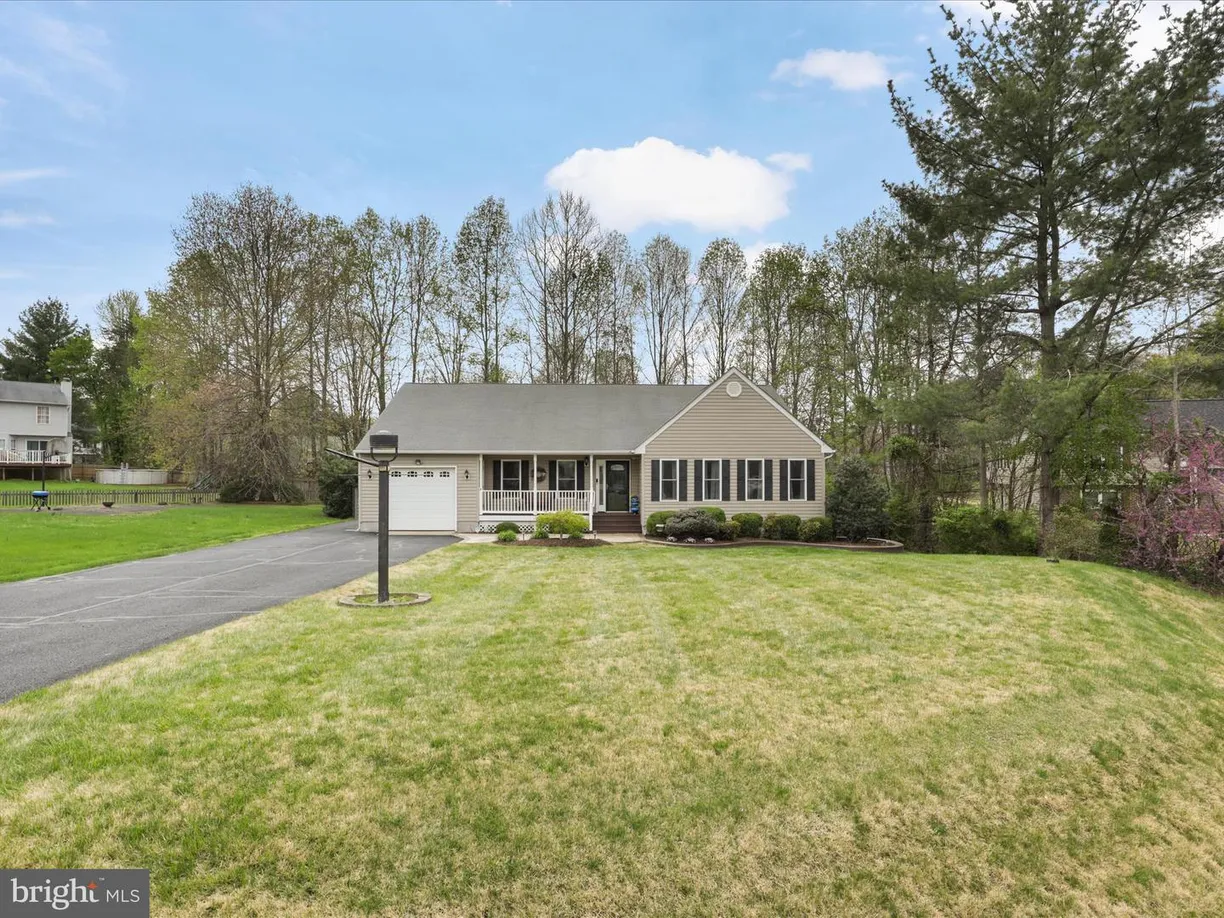 Washington Metro Area Real Estate | View 5 Tyll Ct | 4 Beds, 2 Baths