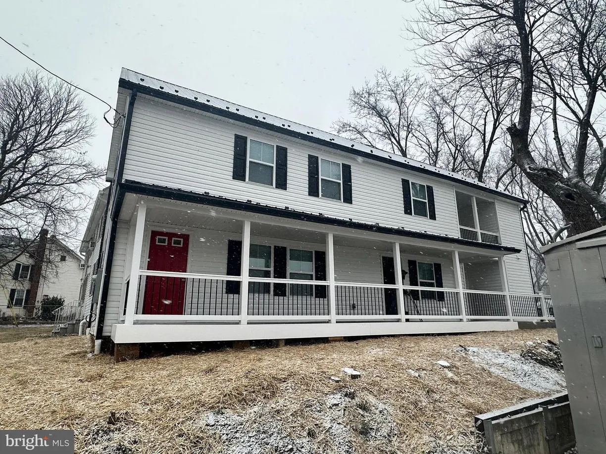 Washington Metro Area Real Estate | View 1263 Hammonds Mill Rd | 4 Beds