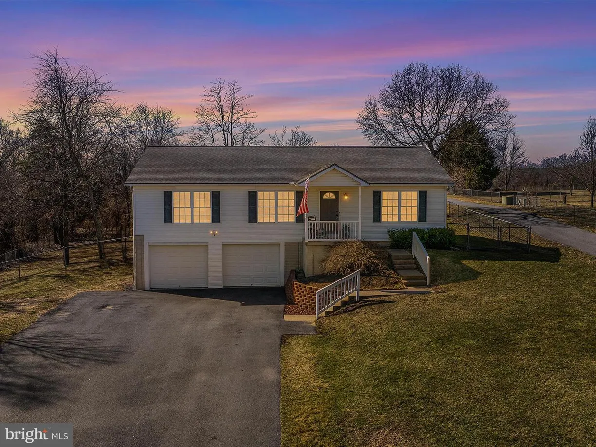 Washington Metro Area Real Estate | View 85 Mcgill Dr | 3 Beds, 2 Baths
