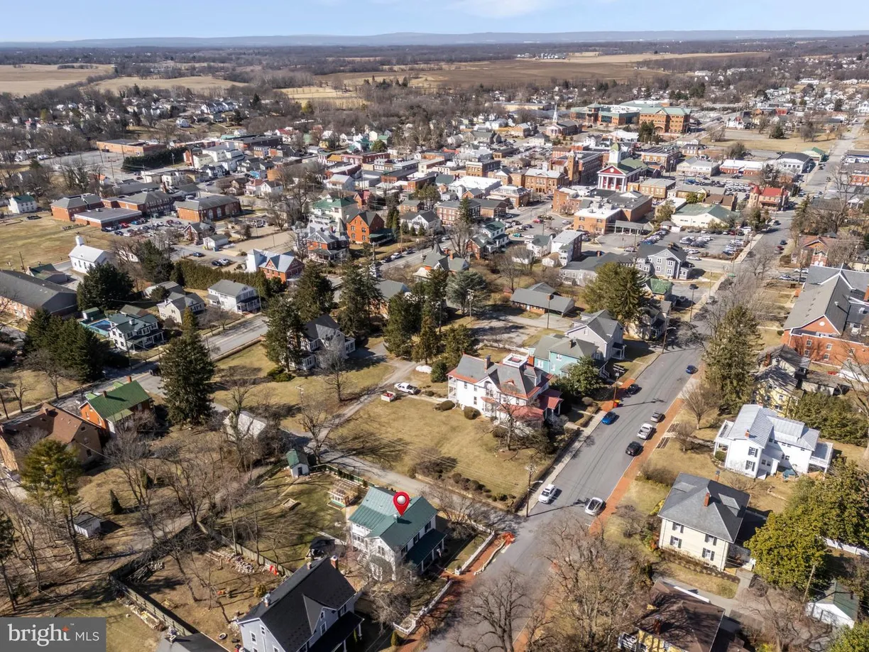 Washington Metro Area Real Estate | View 402 S Samuel St | Listing
