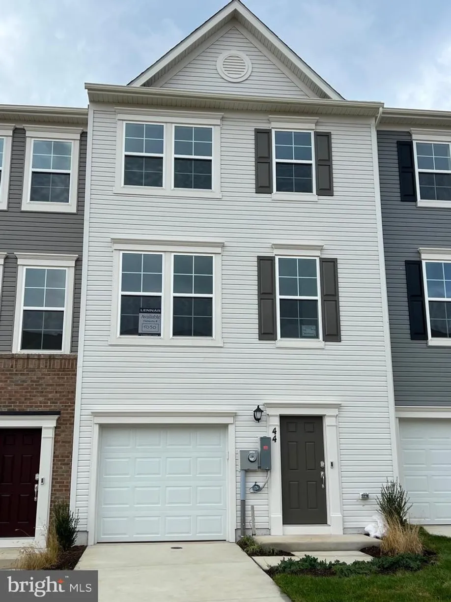 Washington Metro Area Real Estate | View 44 Stembogan Court | 3 Beds, 2 Baths
