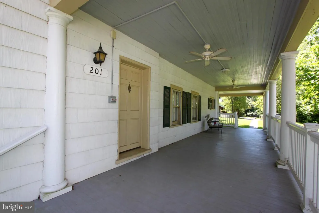 Washington Metro Area Real Estate | View 304 W German St, 201 | 3 Beds