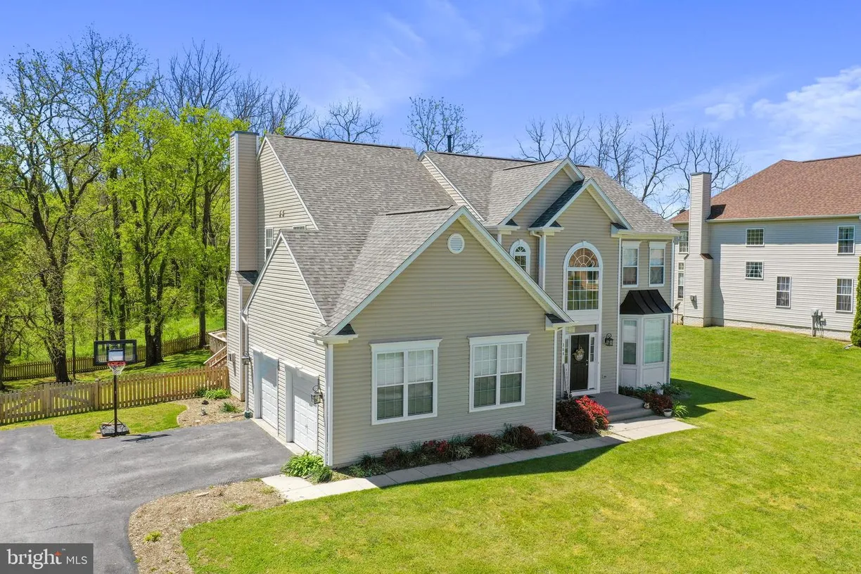 Washington Metro Area Real Estate | View 168 Craighill Dr | 4 Beds, 3 Baths