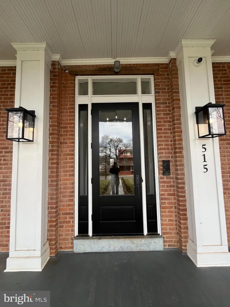 Washington Metro Area Real Estate | View 515 E Washington St, 201 | Listing