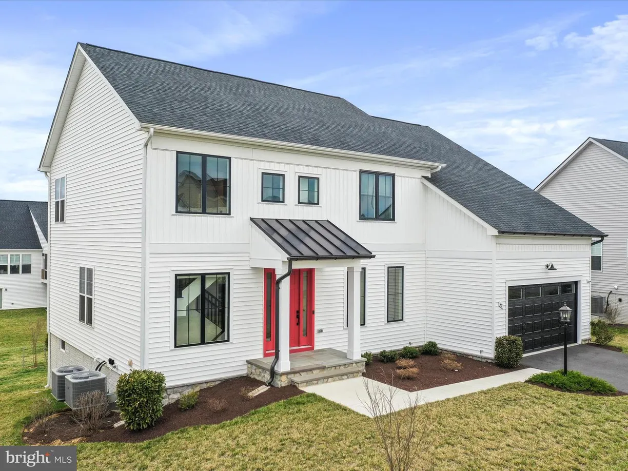 Washington Metro Area Real Estate | View 47 Dunbarton St | 4 Beds, 3 Baths