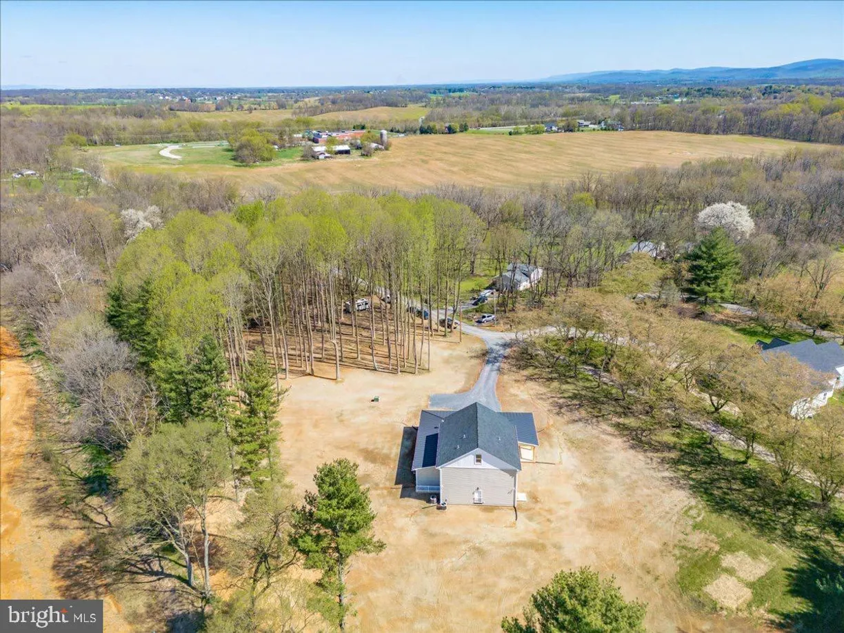 Washington Metro Area Real Estate | View 460 Shade Tree Lane | Listing