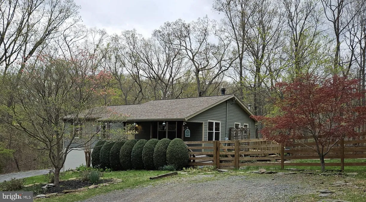 Washington Metro Area Real Estate | View 25 Wild Hare Rd | 3 Beds, 3 Baths
