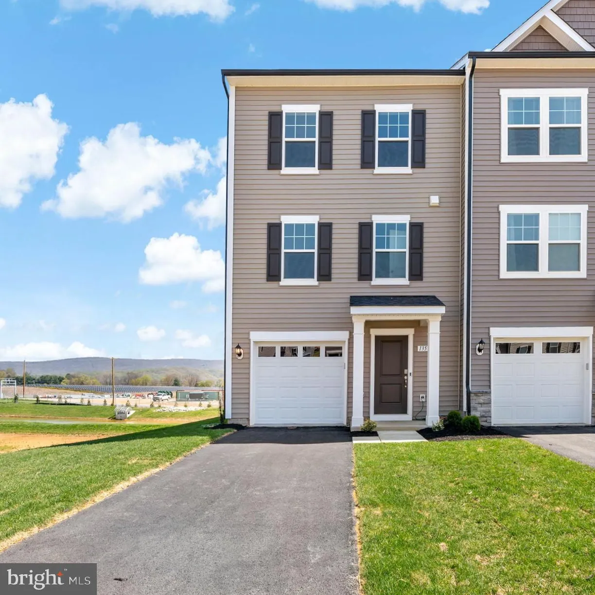 Washington Metro Area Real Estate | View 135 Armistead Pl | 3 Beds, 3 Baths