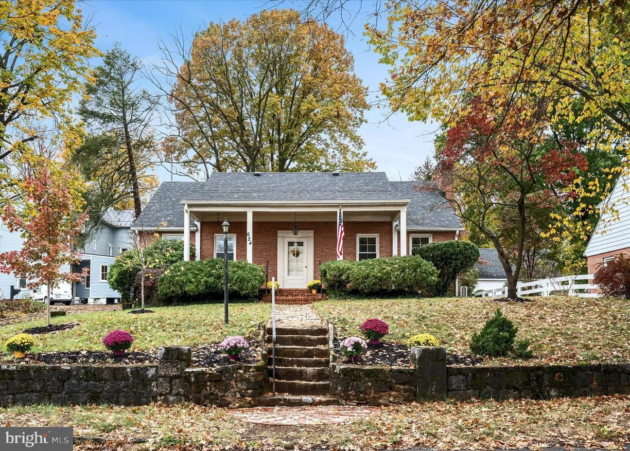 624 S Mildred St, CHARLES TOWN, WV 25414 Property for sale