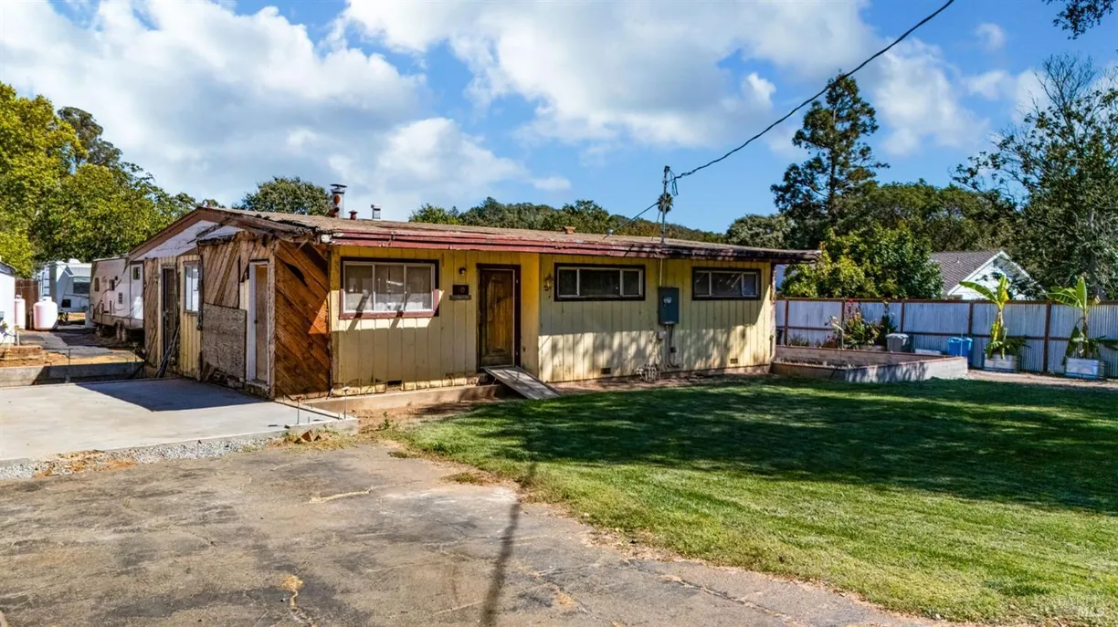 Northern California Real Estate | View 50 Elaine Drive | 4 Beds, 2 Baths