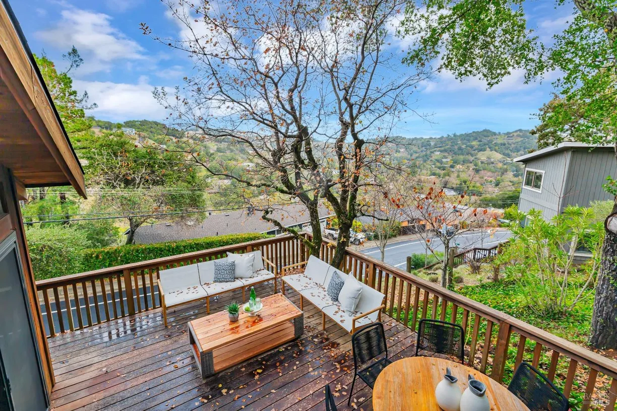 Northern California Real Estate | View 85 Woodside Drive | 3 Beds, 2 Baths