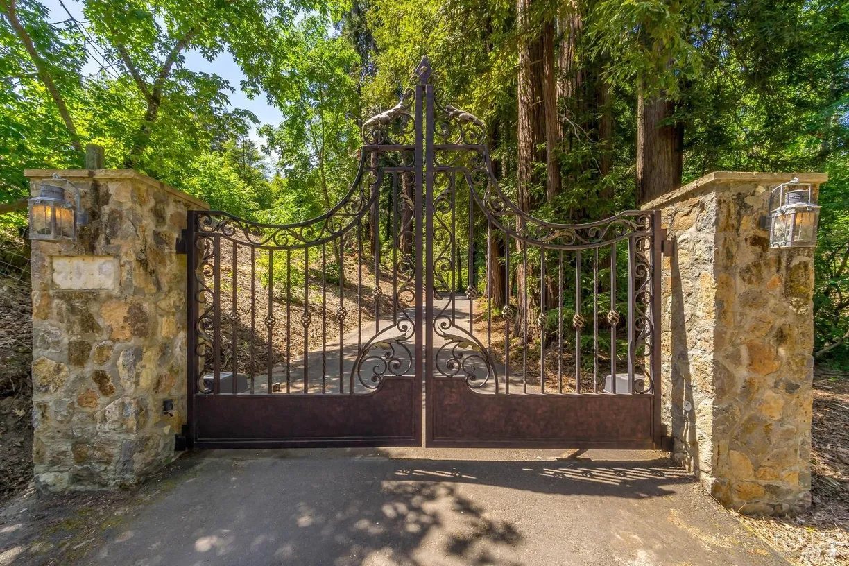 Northern California Real Estate | View 4447 N St. Helena Highway | Listing
