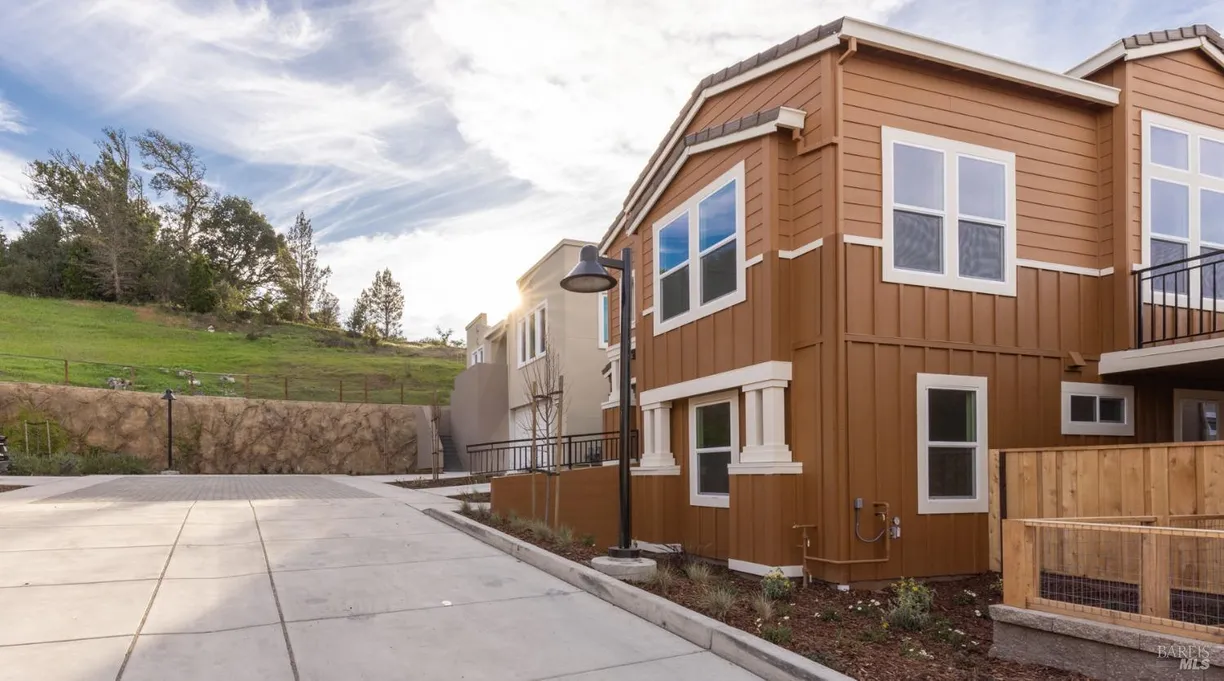 Northern California Real Estate | View 2 Topaz Court | Listing