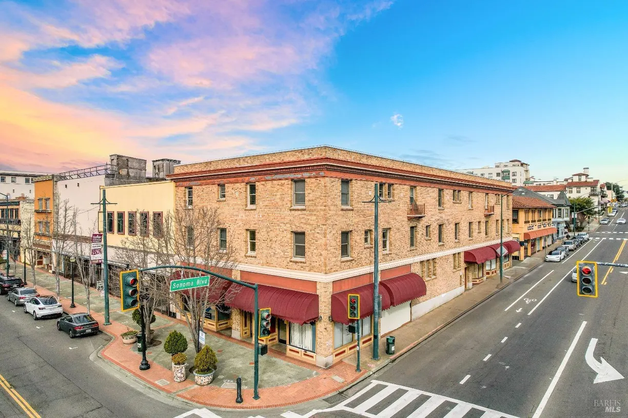 Northern California Real Estate | View 1715 Sonoma Boulevard, 204 | 1 Bath
