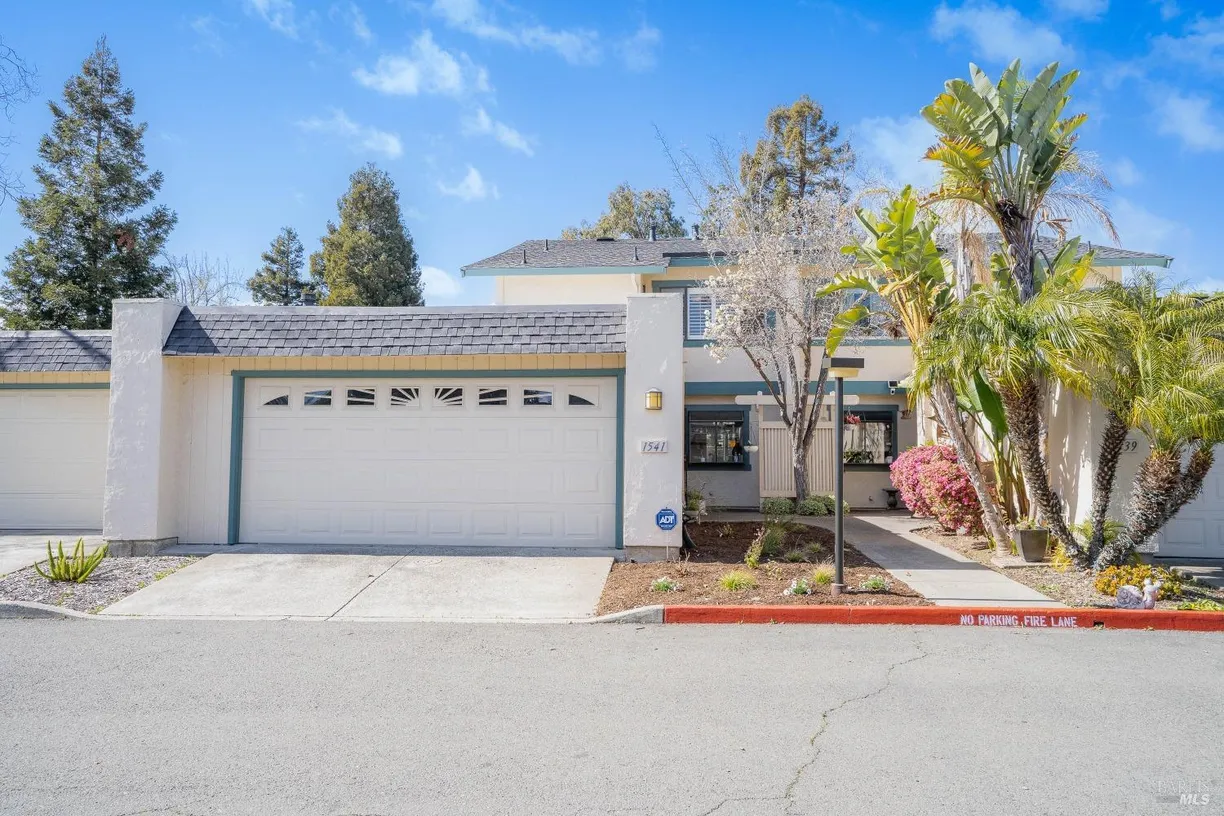 Northern California Real Estate | View 1541 London Circle | 2 Beds, 2 Baths
