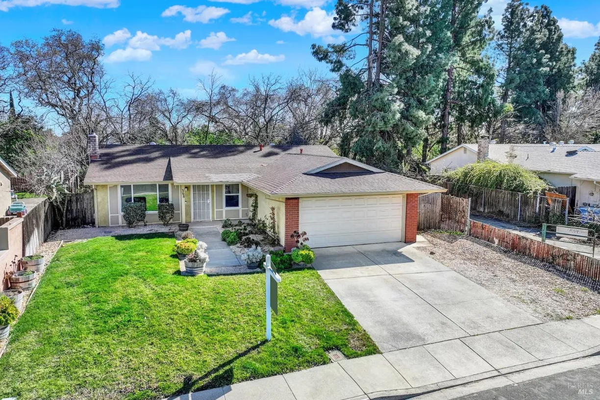 Northern California Real Estate | View 368 Edwin Drive | 3 Beds, 2 Baths