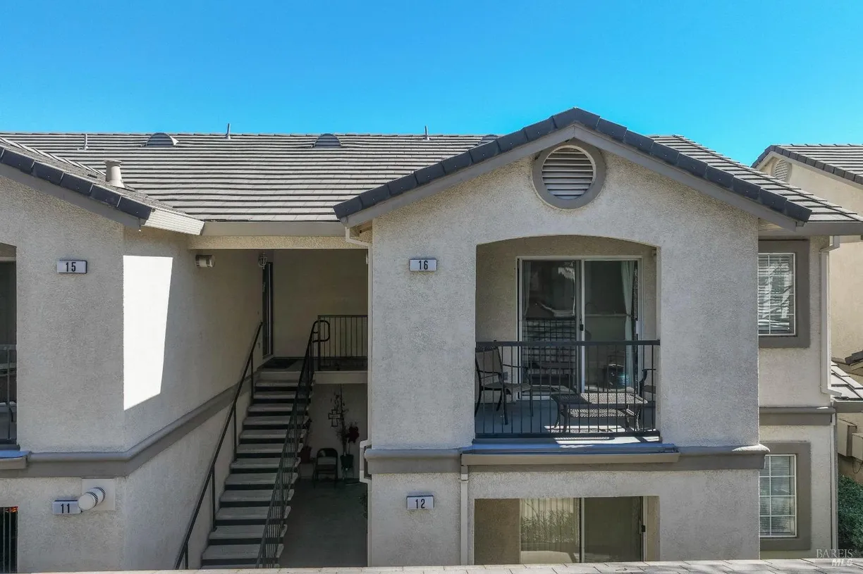 Northern California Real Estate | View 2001 Eastwood Drive, 16 | Listing