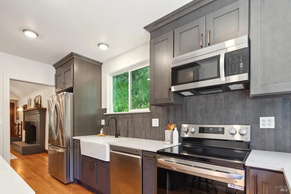 Northern California Real Estate | View 12 Jones Way | Listing