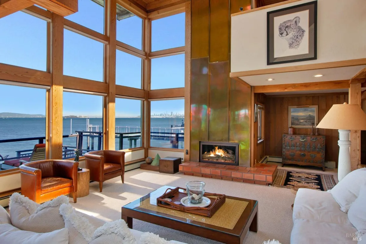 Northern California Real Estate | View  | 3 Beds, 2 Baths