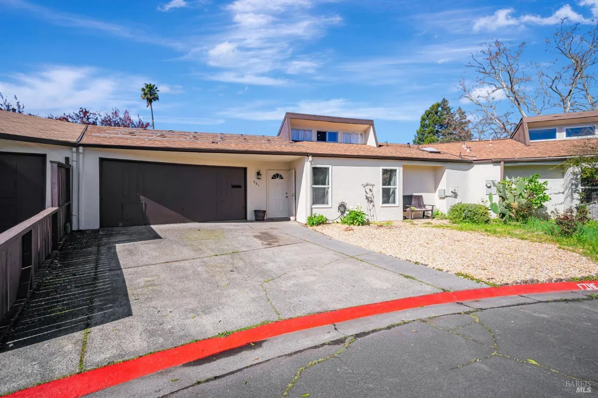 Northern California Real Estate | View 961 W 8th Street | 3 Beds, 2 Baths