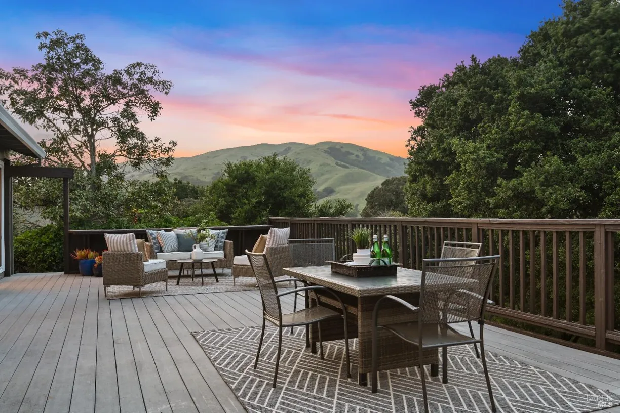 Northern California Real Estate | View 15 Manor View Drive | Listing