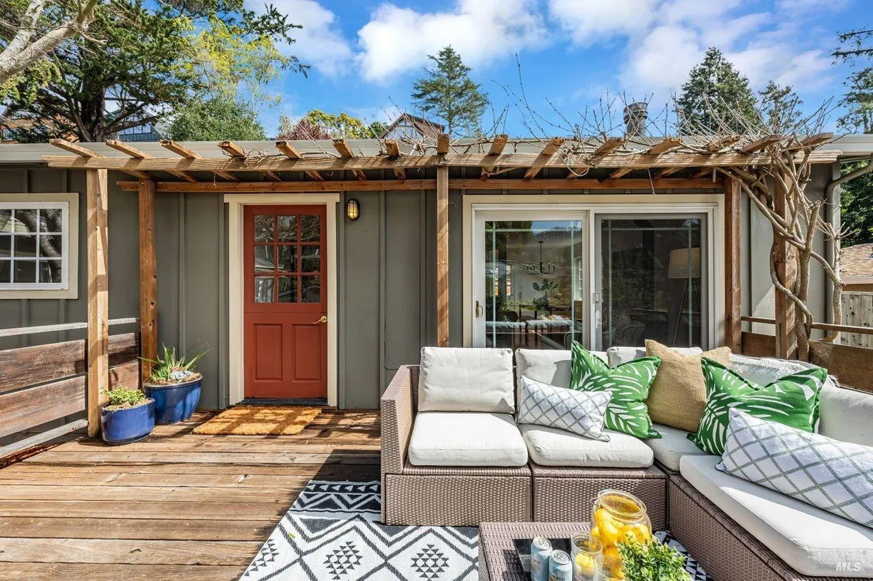 Northern California Real Estate | View 310 Tennessee Avenue | 2 Beds, 1 Bath