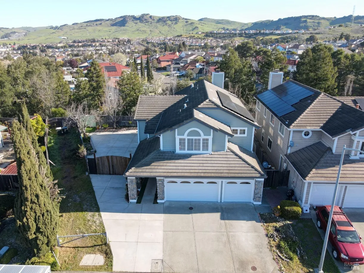 Northern California Real Estate | View 248 Glenview Circle | 5 Beds, 3 Baths