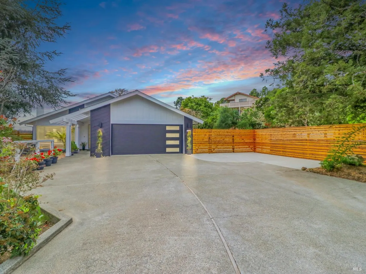 Northern California Real Estate | View 917 Bradford Court | 4 Beds, 3 Baths
